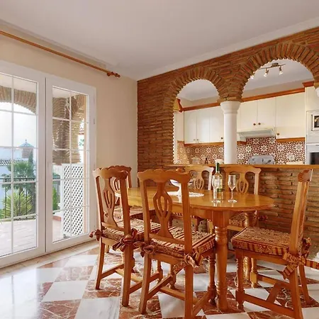 2 Bedroom Apartment, Puebla Aida Apartment *
