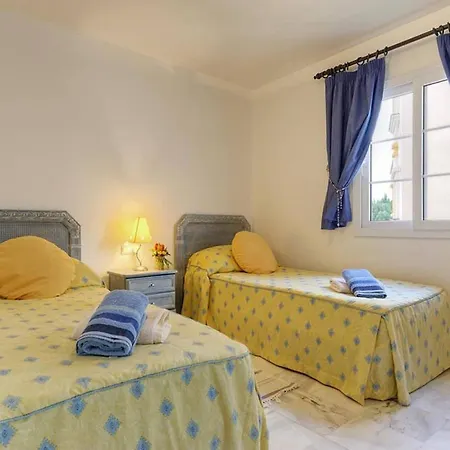 2 Bedroom Apartment, Puebla Aida Apartment *
